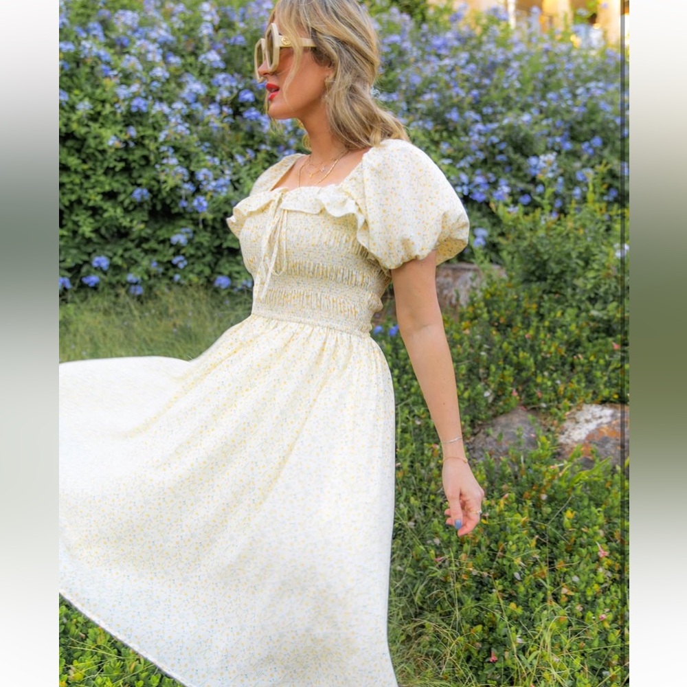 Ivy City Co Yellow Floral Midi Dress